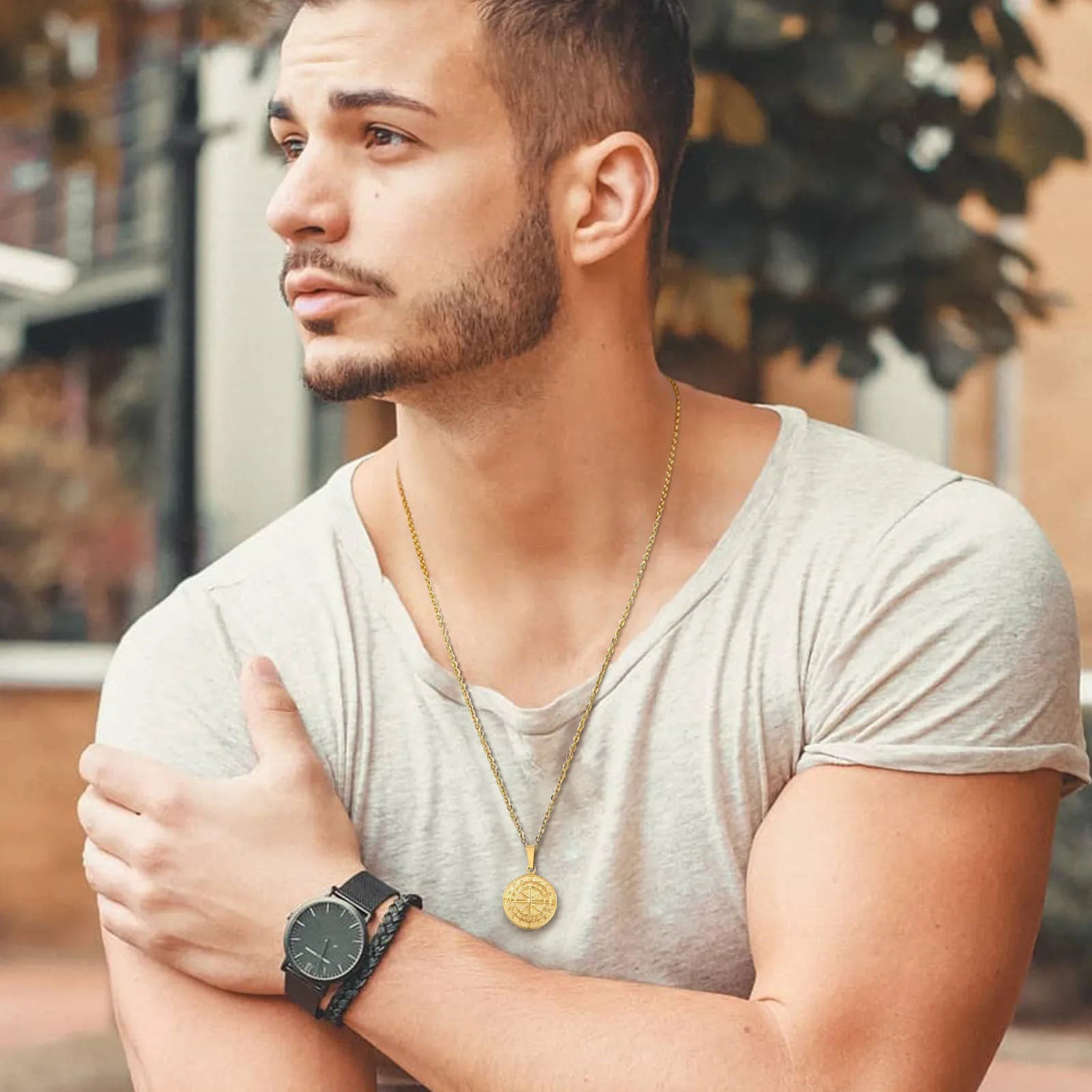 Mayfair Sovereign Pendant – Old-Money Coin Necklace